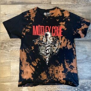 NWOT Motley Crue Acid Wash t-shirt